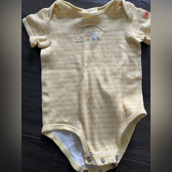 Vintage Y2K 3-6 Month John Lennon Carter's Yellow Bodysuit Cotton Imagine Onsie - Picture 1 of 5